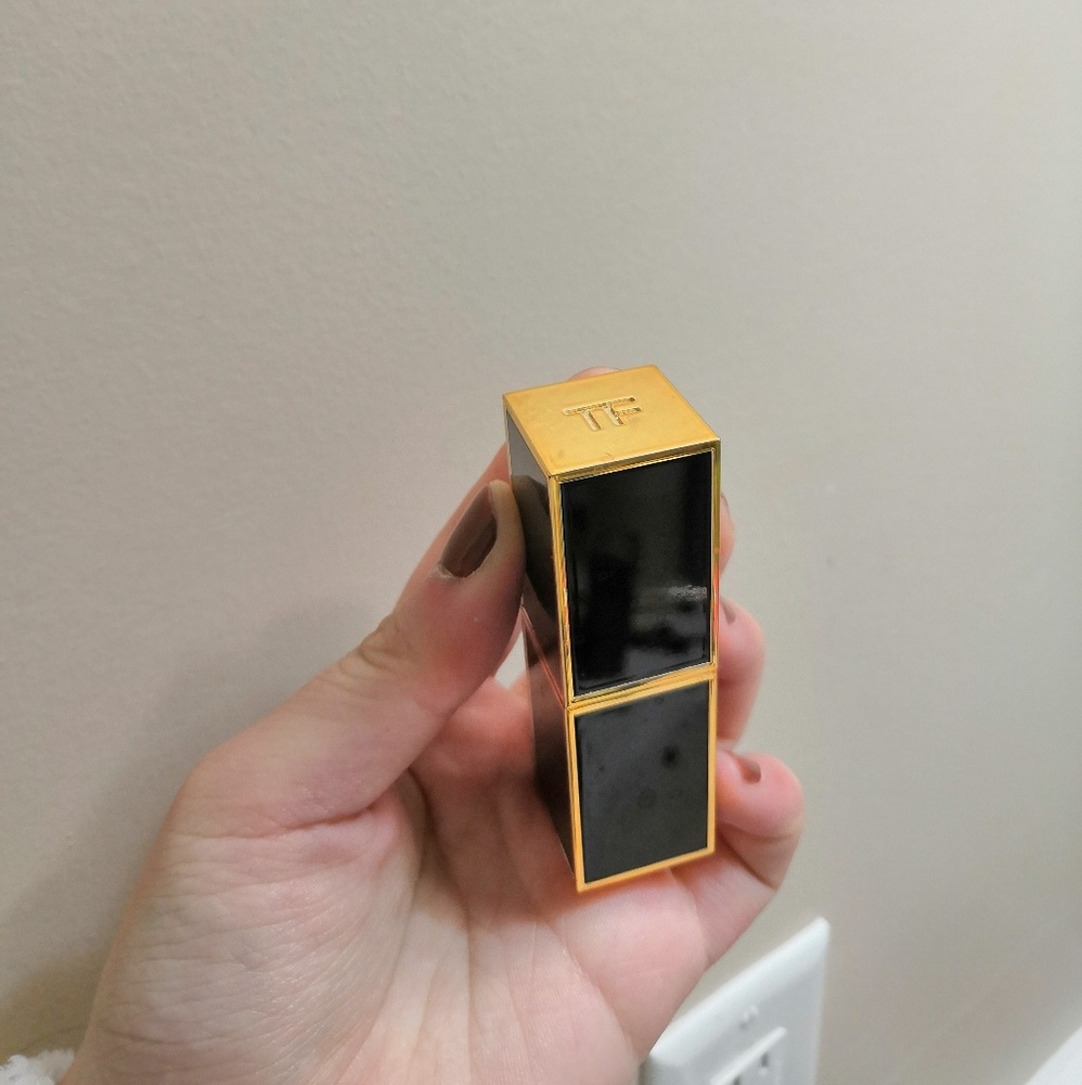 Tom Ford lip color lipstick 16 scarlet rouge